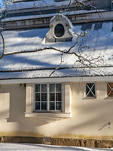 Alil&auml;&auml;k&auml;rin talo